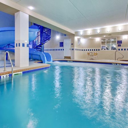 Holiday Inn Express & Suites - Dickinson By Ihg Екстер'єр фото