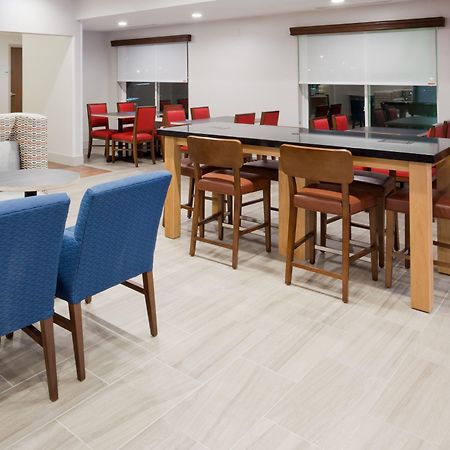 Holiday Inn Express & Suites - Dickinson By Ihg Екстер'єр фото
