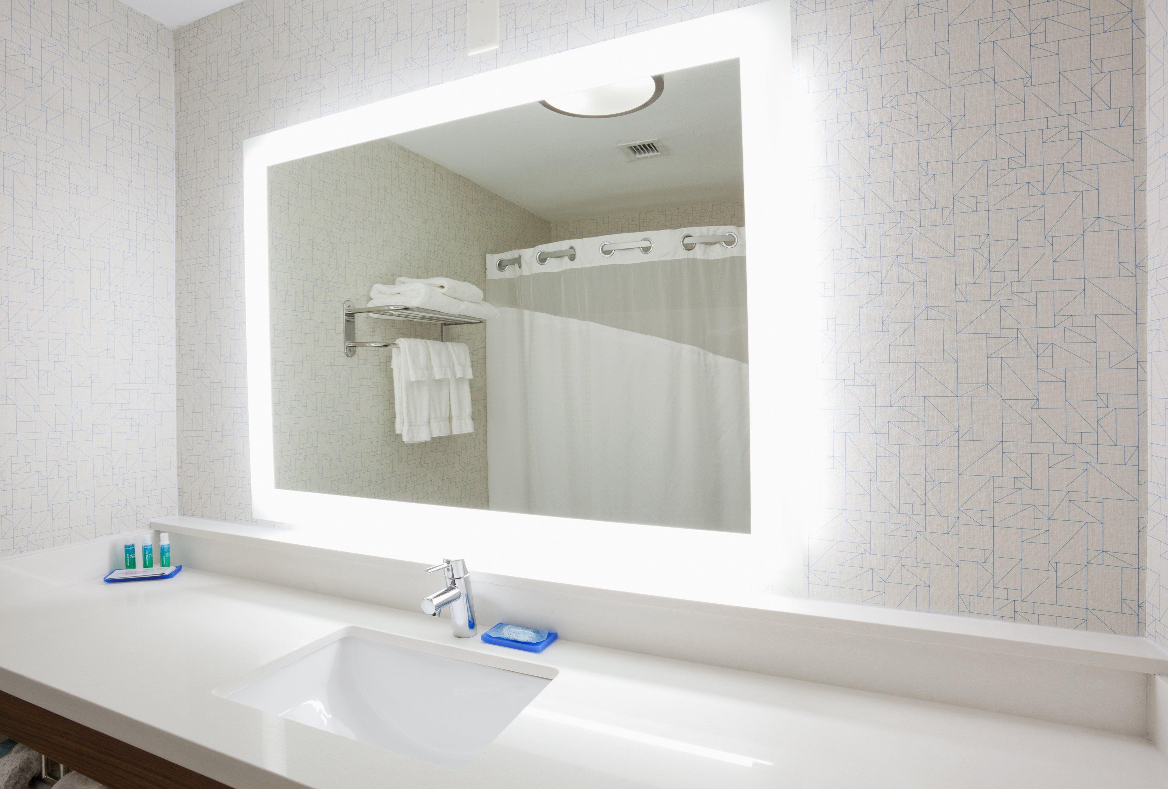 Holiday Inn Express & Suites - Dickinson By Ihg Екстер'єр фото