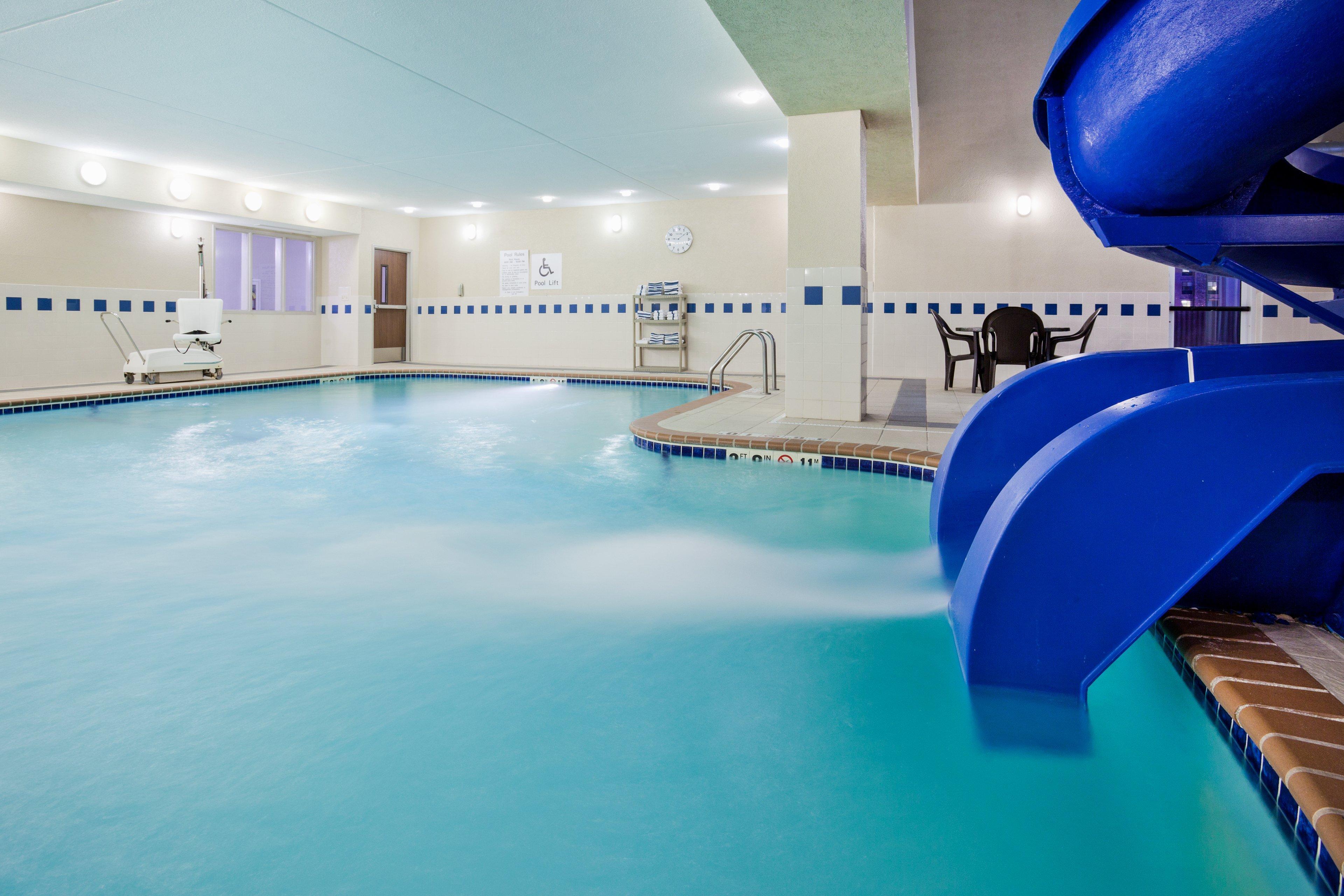 Holiday Inn Express & Suites - Dickinson By Ihg Екстер'єр фото