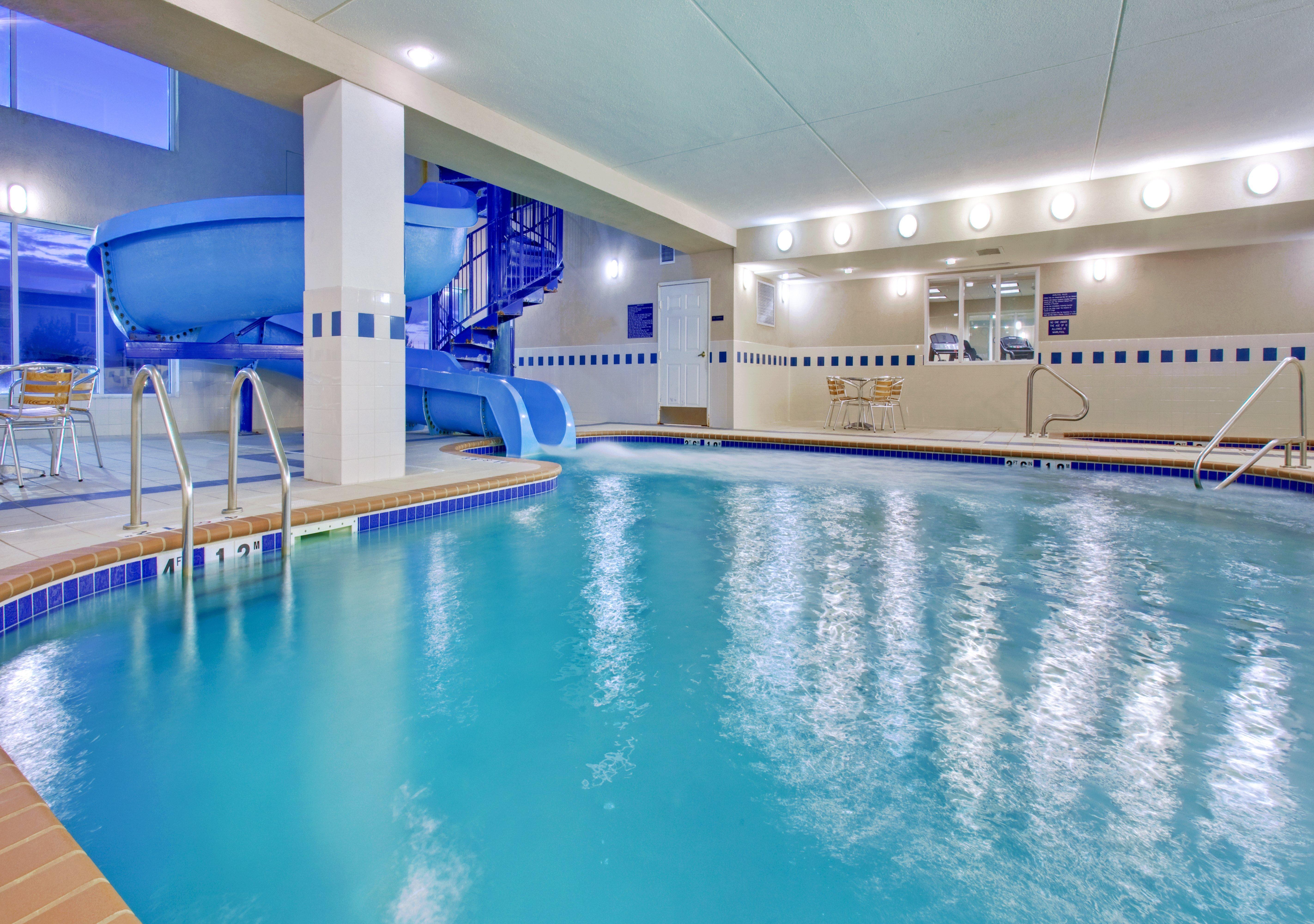 Holiday Inn Express & Suites - Dickinson By Ihg Екстер'єр фото