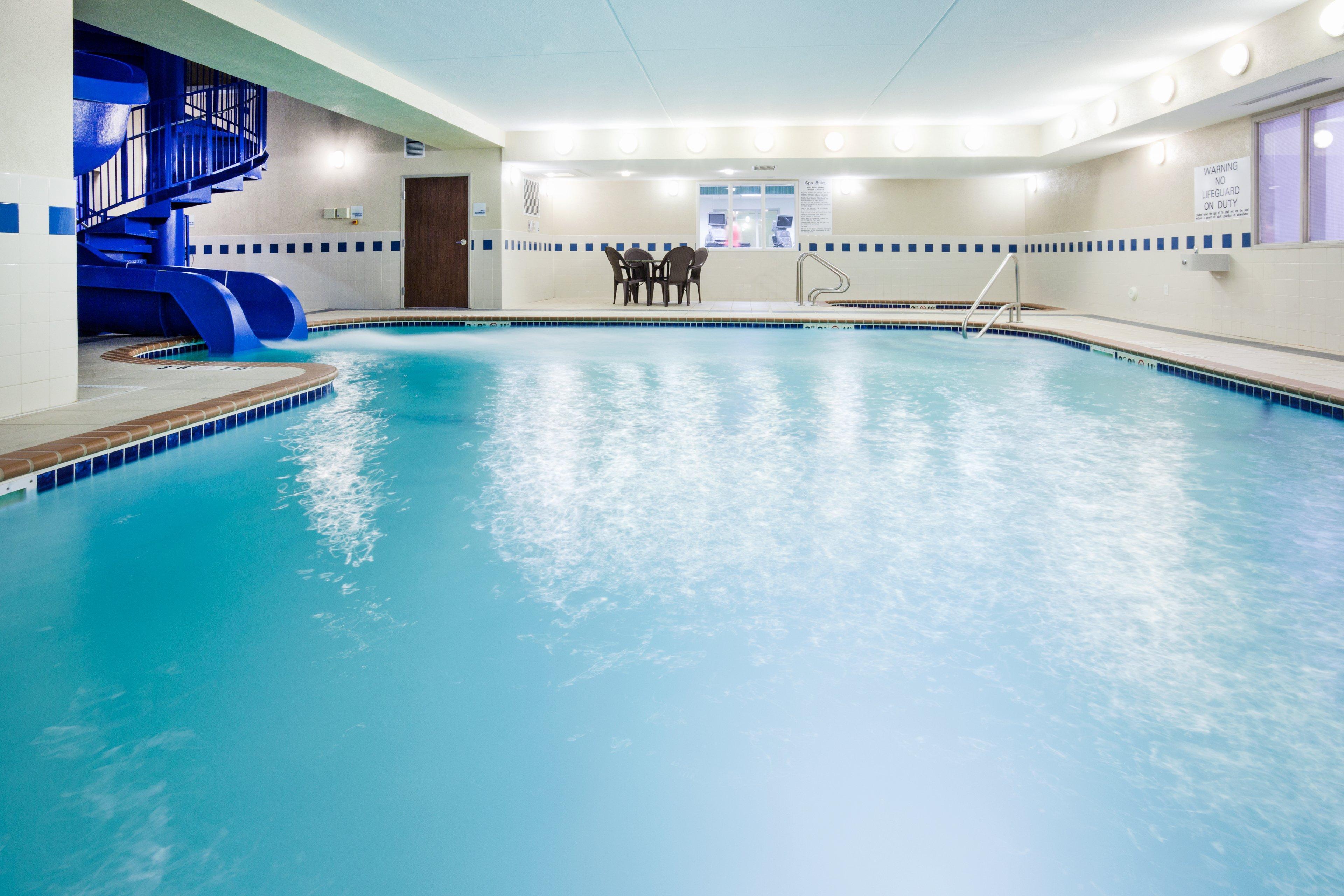 Holiday Inn Express & Suites - Dickinson By Ihg Екстер'єр фото